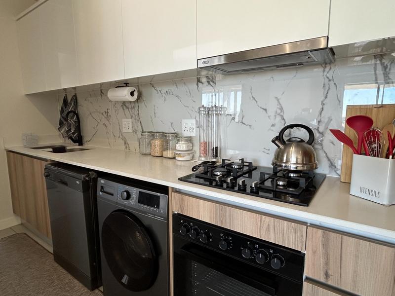 To Let 1 Bedroom Property for Rent in Sandown Western Cape